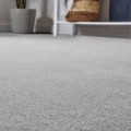 The Ultimate Guide to Choosing Between Carpet and Vinyl Flooring: An Expert's Perspective